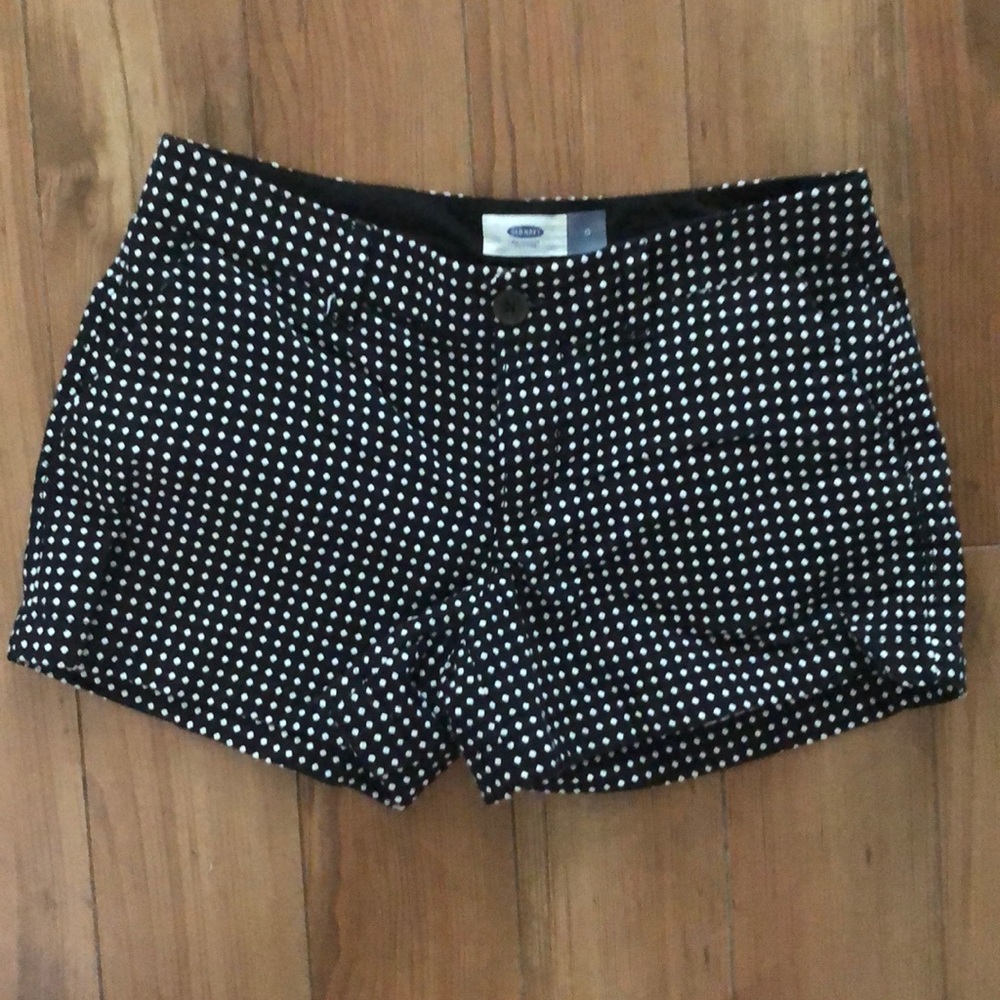 Old navy black/white polka dot shorts